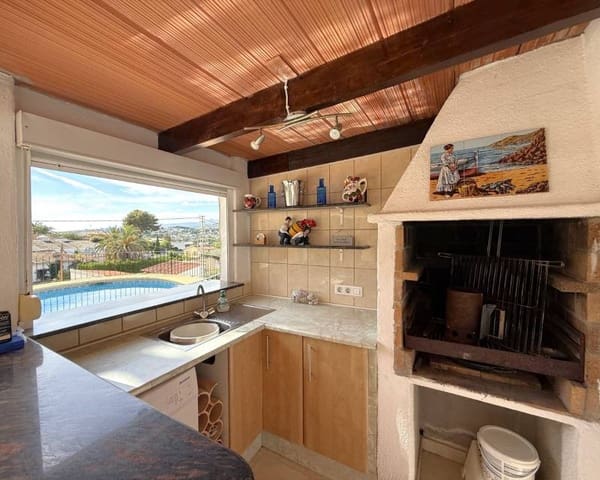 3 slaapkamer Villa te koop in Paichi, Teulada-Moraira met zwembad garage - € 550.000 (Ref: 9386287)