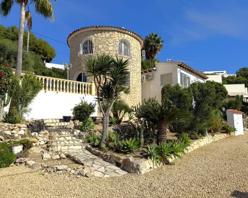 3 slaapkamer Villa te koop in Moraira met zwembad garage - € 550.000 (Ref: 9386287)