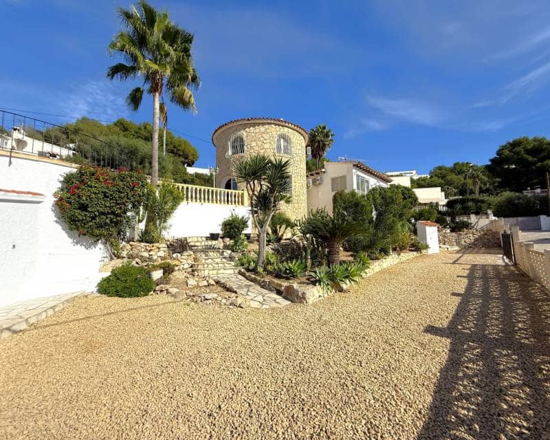 3 slaapkamer Villa te koop in Moraira met zwembad garage - € 550.000 (Ref: 9386287)