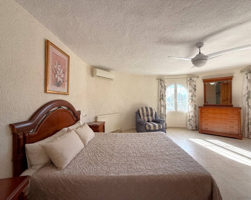 3 slaapkamer Villa te koop in Moraira met zwembad garage - € 550.000 (Ref: 9386287)