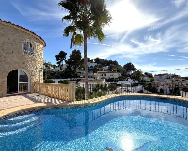 3 slaapkamer Villa te koop in Paichi, Teulada-Moraira met zwembad garage - € 550.000 (Ref: 9386287)