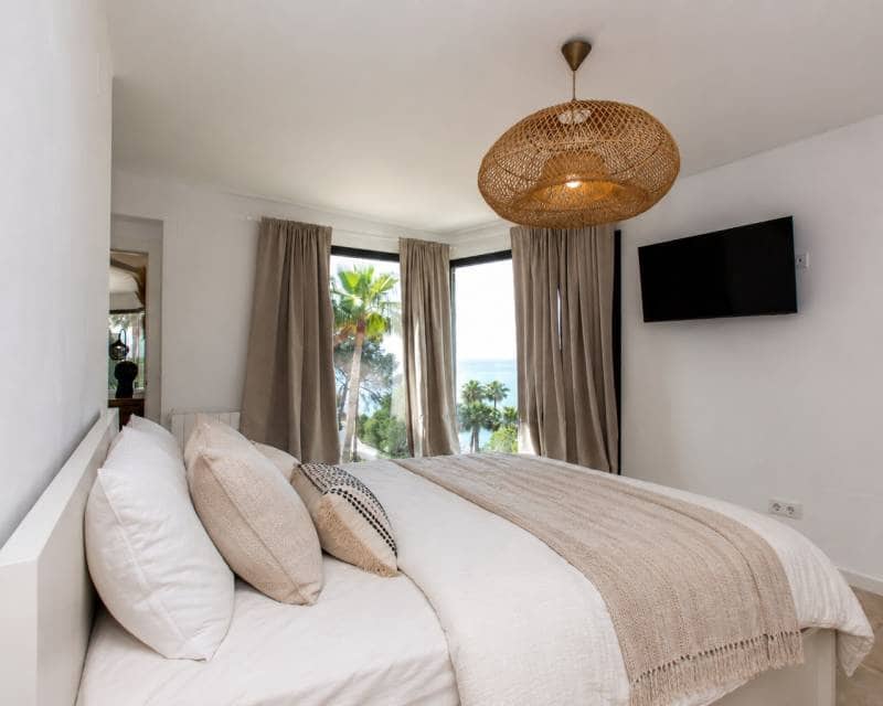4 bedroom Villa for sale in Benissa with pool - € 1,650,000 (Ref: 9386290)
