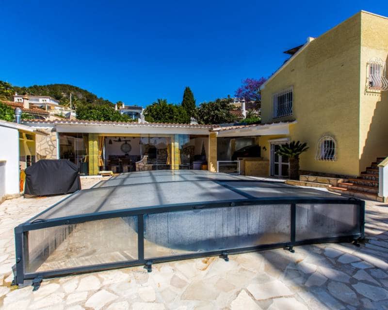 5 Zimmer Villa zu verkaufen in Benissa mit Pool - 680.000 € (Ref: 9386291)