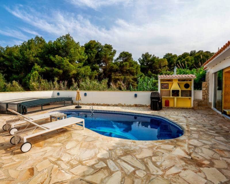 5 Zimmer Villa zu verkaufen in Benissa mit Pool - 680.000 € (Ref: 9386291)
