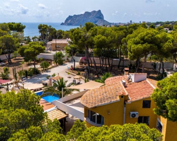 4 Zimmer Villa zu verkaufen in Benissa mit Pool - 895.000 € (Ref: 9386292)