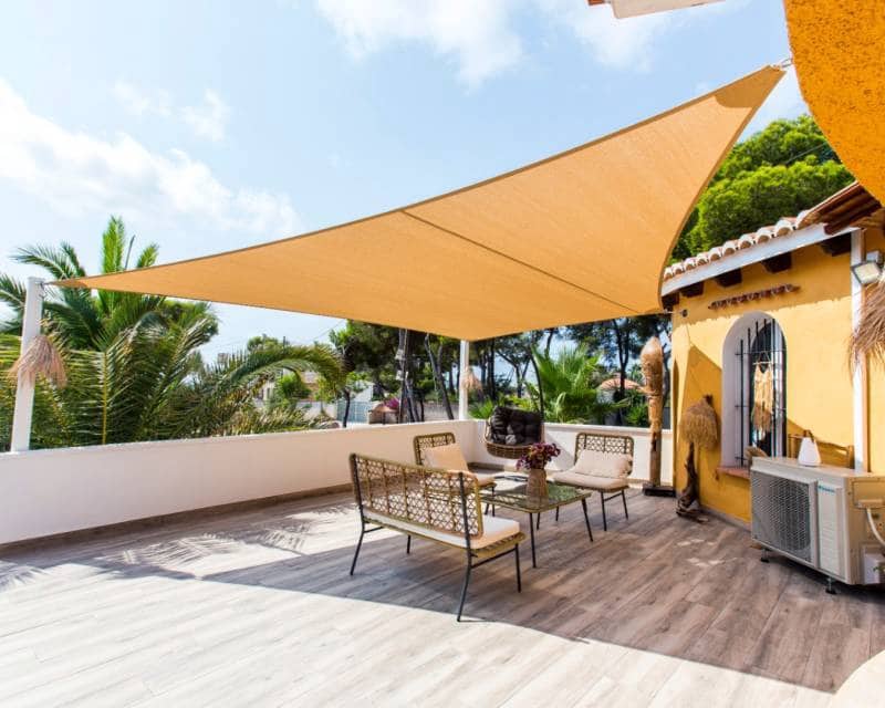 Chalet de 4 habitaciones en Benissa en venta con piscina - 895.000 € (Ref: 9386292)