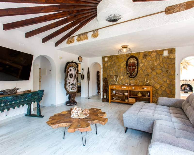 Chalet de 4 habitaciones en Benissa en venta con piscina - 895.000 € (Ref: 9386292)