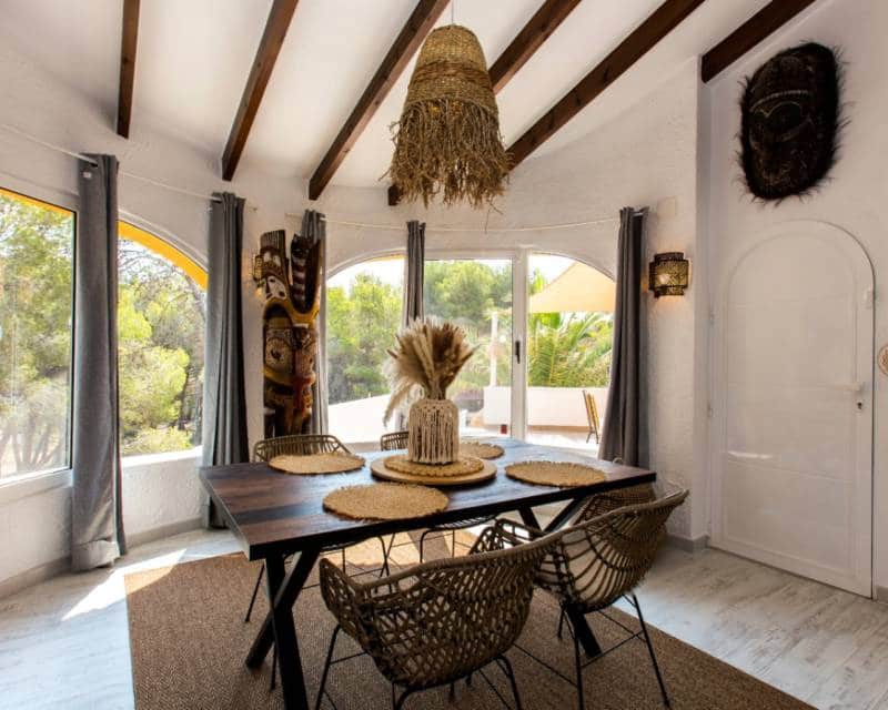 Chalet de 4 habitaciones en Benissa en venta con piscina - 895.000 € (Ref: 9386292)