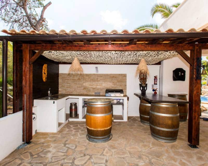 Chalet de 4 habitaciones en Benissa en venta con piscina - 895.000 € (Ref: 9386292)