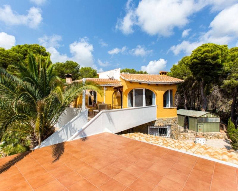 Chalet de 4 habitaciones en Benissa en venta con piscina - 895.000 € (Ref: 9386292)