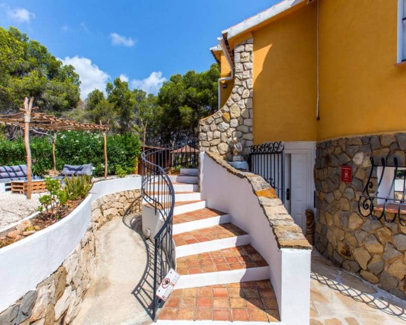 Chalet de 4 habitaciones en Benissa en venta con piscina - 895.000 € (Ref: 9386292)