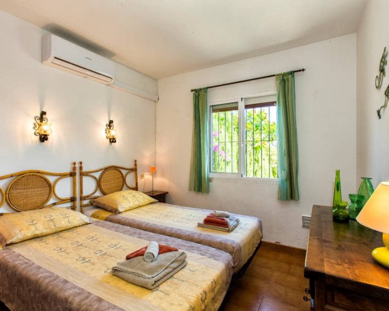 2 soveværelse Rækkehus til salg i Moraira med swimmingpool - € 249.500 (Ref: 9386293)