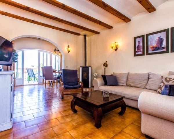 2 chambre Villa/Maison Mitoyenne à vendre à Moraira, Teulada-Moraira avec piscine - 249 500 € (Ref: 9386293)