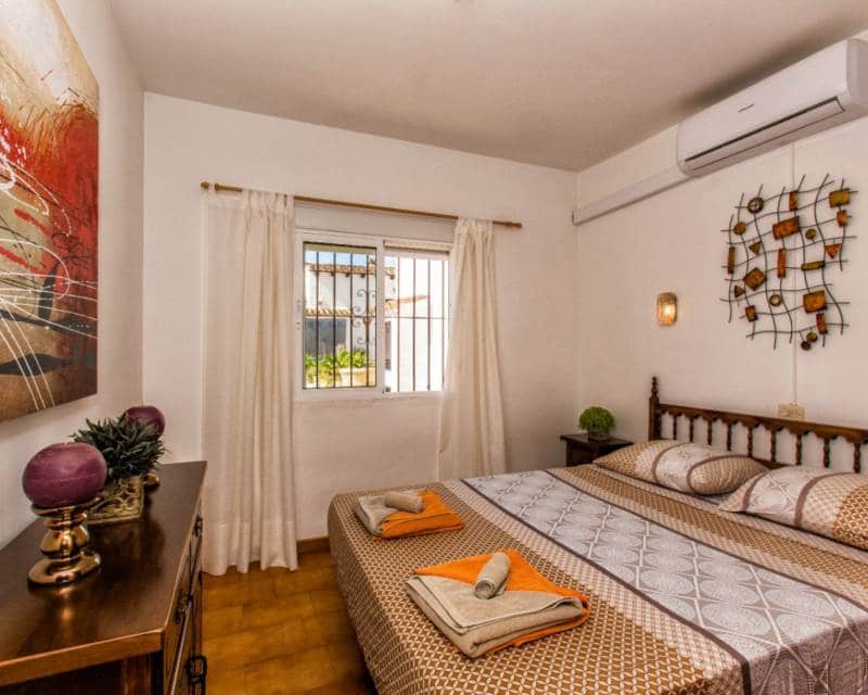 2 soveværelse Rækkehus til salg i Moraira med swimmingpool - € 249.500 (Ref: 9386293)