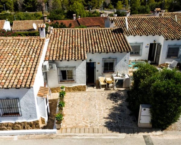 2 chambre Villa/Maison Mitoyenne à vendre à Moraira, Teulada-Moraira avec piscine - 249 500 € (Ref: 9386293)