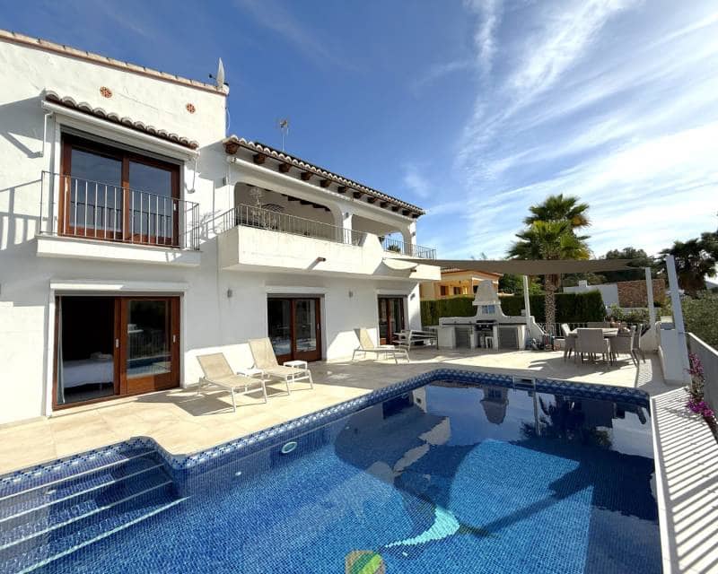 5 soveværelse Villa til salg i Moraira med swimmingpool - € 1.300.000 (Ref: 9401740)