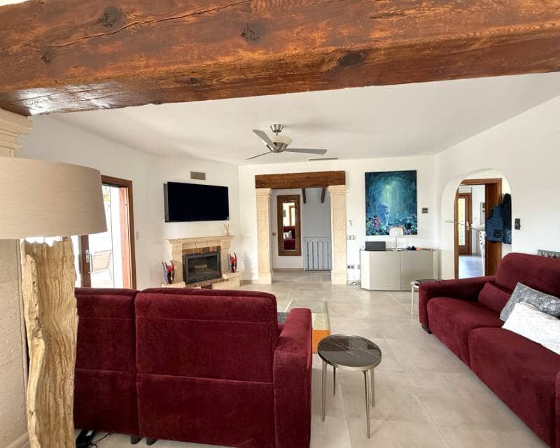 5 soveværelse Villa til salg i Moraira med swimmingpool - € 1.300.000 (Ref: 9401740)