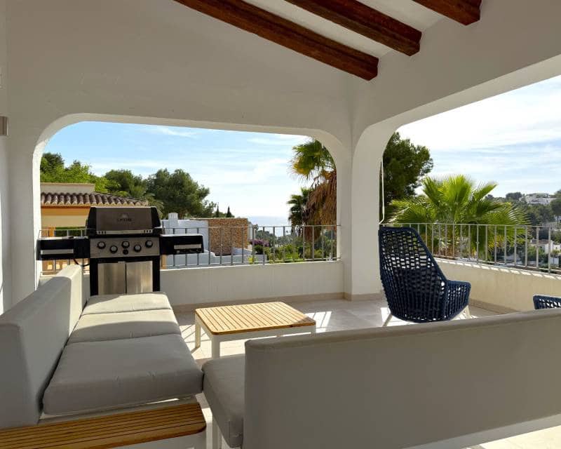 5 soveværelse Villa til salg i Moraira med swimmingpool - € 1.300.000 (Ref: 9401740)