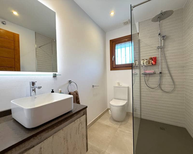 5 soveværelse Villa til salg i Moraira med swimmingpool - € 1.300.000 (Ref: 9401740)