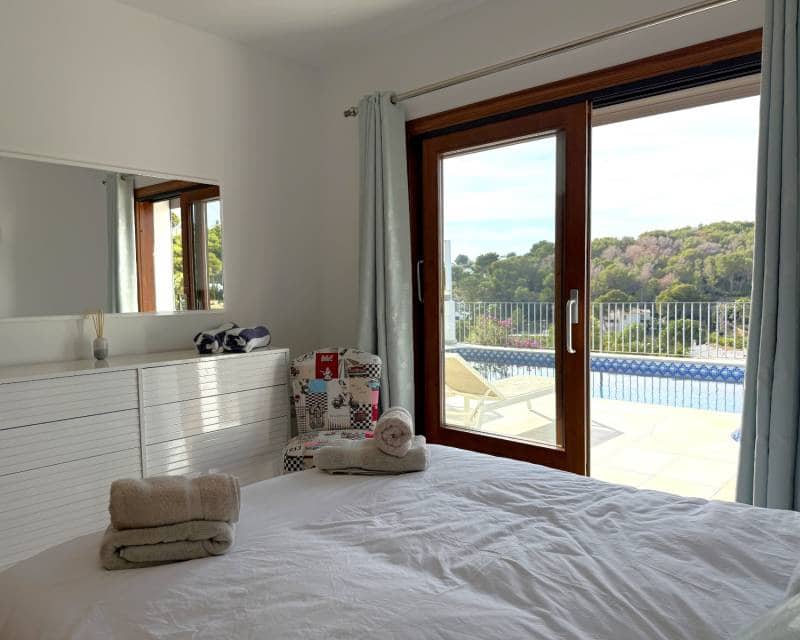 5 soveværelse Villa til salg i Moraira med swimmingpool - € 1.300.000 (Ref: 9401740)