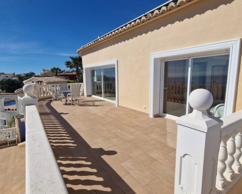 4 quarto Moradia para venda em Cumbre del Sol com piscina garagem - 730 000 € (Ref: 9401741)