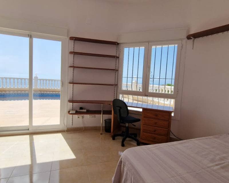 4 quarto Moradia para venda em Cumbre del Sol com piscina garagem - 730 000 € (Ref: 9401741)