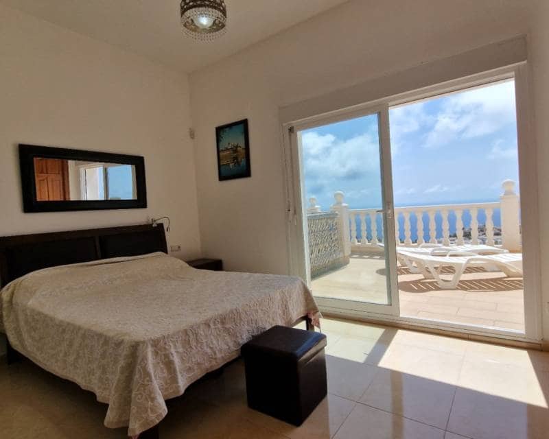 4 quarto Moradia para venda em Cumbre del Sol com piscina garagem - 730 000 € (Ref: 9401741)