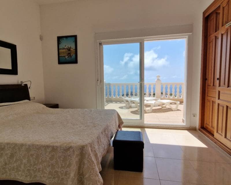 4 quarto Moradia para venda em Cumbre del Sol com piscina garagem - 730 000 € (Ref: 9401741)