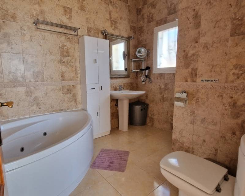 4 quarto Moradia para venda em Cumbre del Sol com piscina garagem - 730 000 € (Ref: 9401741)