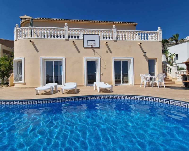 4 quarto Moradia para venda em Cumbre del Sol com piscina garagem - 730 000 € (Ref: 9401741)