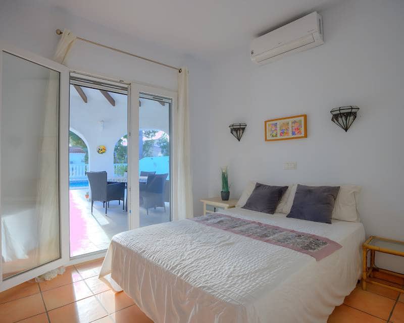 4 sypialnia Willa na sprzedaż w Moraira z basenem - 599 500 € (Ref: 9427546)