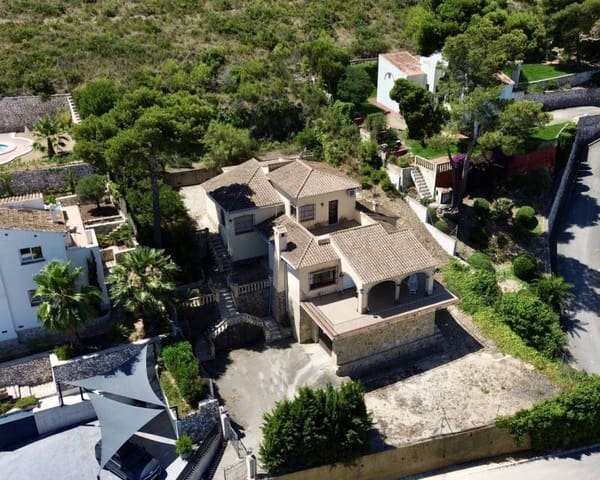 4 soveværelse Villa til salg i Adsubia, Javea / Xàbia med garage - € 1.350.000 (Ref: 9427548)