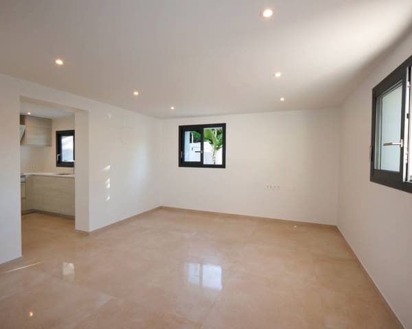 4 Zimmer Villa zu verkaufen in Calpe / Calp mit Pool - 840.000 € (Ref: 9427549)