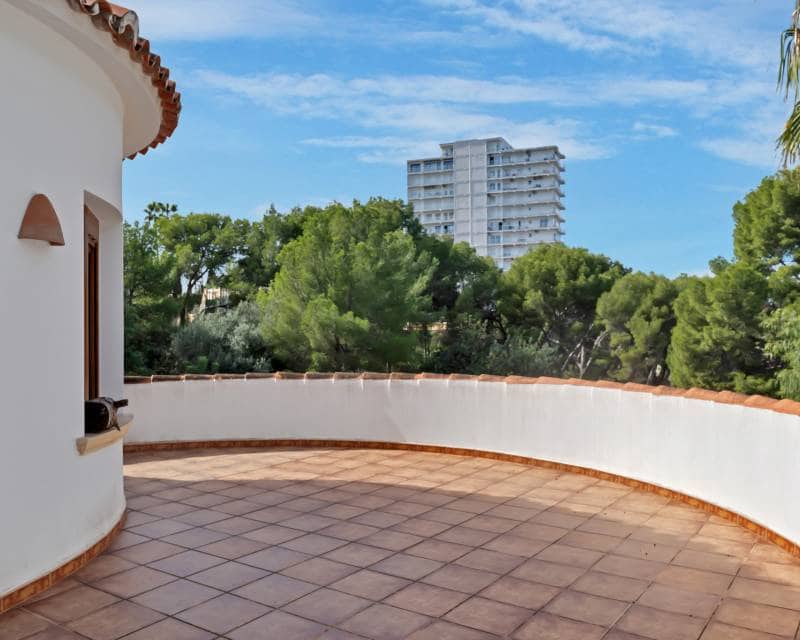 4 sypialnia Willa na sprzedaż w Denia z basenem garażem - 1 250 000 € (Ref: 9457739)
