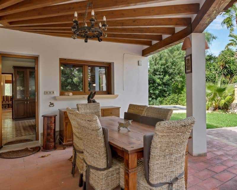 4 sypialnia Willa na sprzedaż w Denia z basenem garażem - 1 250 000 € (Ref: 9457739)