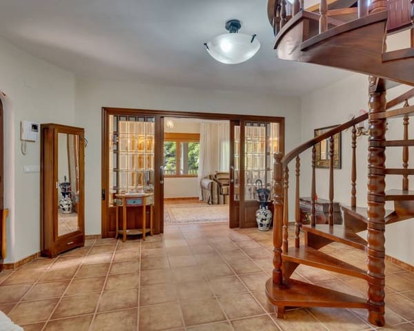 4 quarto Moradia para venda em Dénia com piscina garagem - 995 000 € (Ref: 9457739)