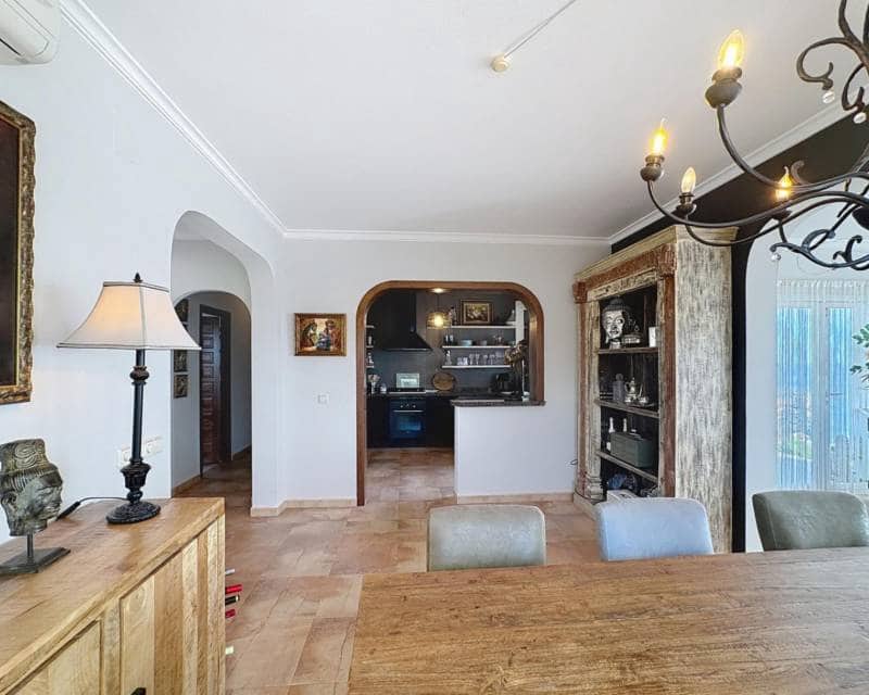 Chalet de 5 habitaciones en Benitachell / Benitatxell en venta con piscina - 1.100.000 € (Ref: 9457745)