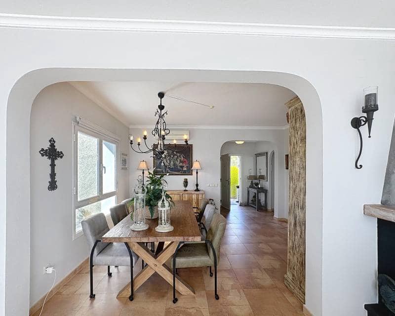 Chalet de 5 habitaciones en Benitachell / Benitatxell en venta con piscina - 1.100.000 € (Ref: 9457745)