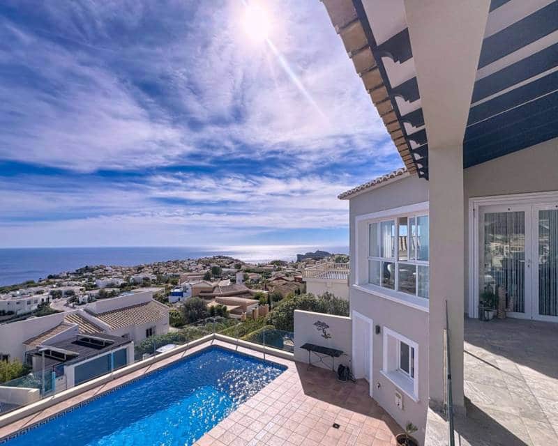 Chalet de 5 habitaciones en Benitachell / Benitatxell en venta con piscina - 1.100.000 € (Ref: 9457745)