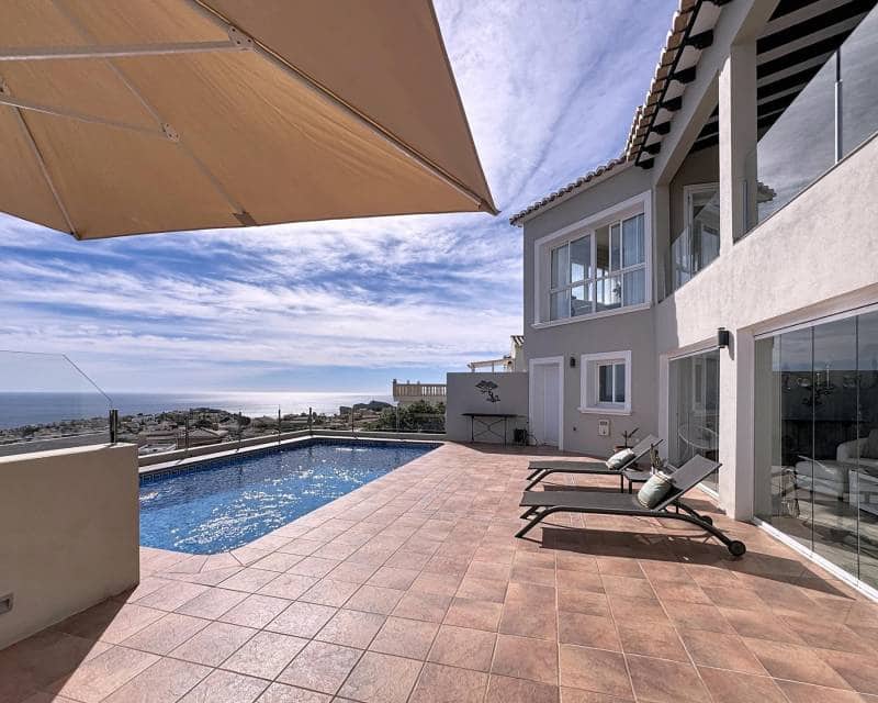 Chalet de 5 habitaciones en Benitachell / Benitatxell en venta con piscina - 1.100.000 € (Ref: 9457745)