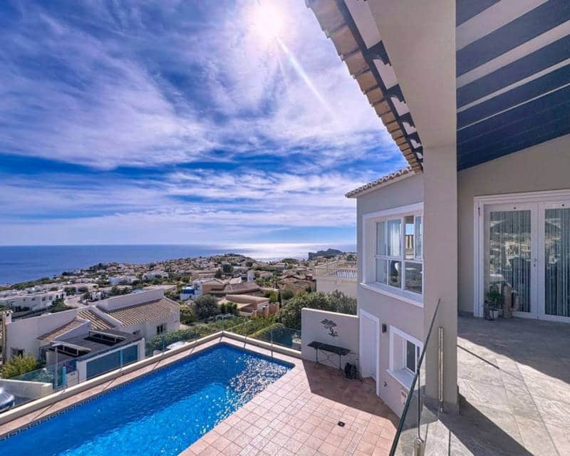 Chalet de 5 habitaciones en Benitachell / Benitatxell en venta con piscina - 1.100.000 € (Ref: 9457745)