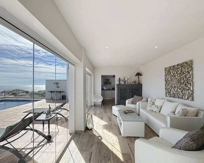 Chalet de 5 habitaciones en Benitachell / Benitatxell en venta con piscina - 1.100.000 € (Ref: 9457745)