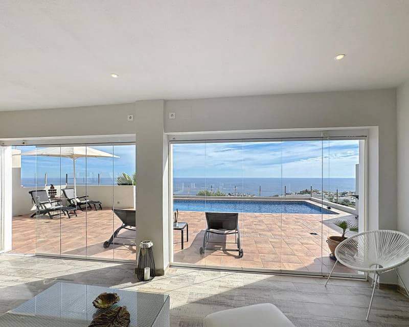 Chalet de 5 habitaciones en Benitachell / Benitatxell en venta con piscina - 1.100.000 € (Ref: 9457745)