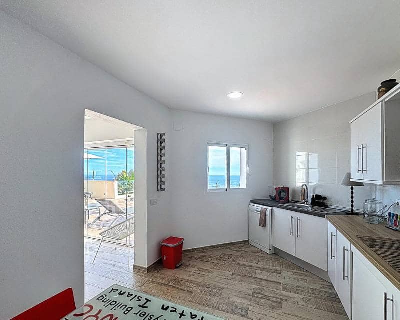 Chalet de 5 habitaciones en Benitachell / Benitatxell en venta con piscina - 1.100.000 € (Ref: 9457745)