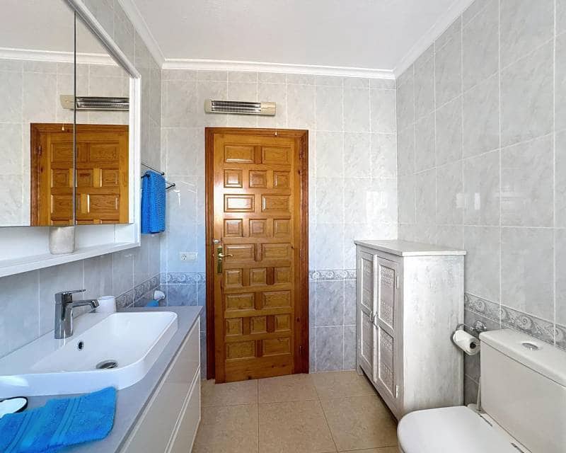 Chalet de 5 habitaciones en Benitachell / Benitatxell en venta con piscina - 550.000 € (Ref: 9457747)