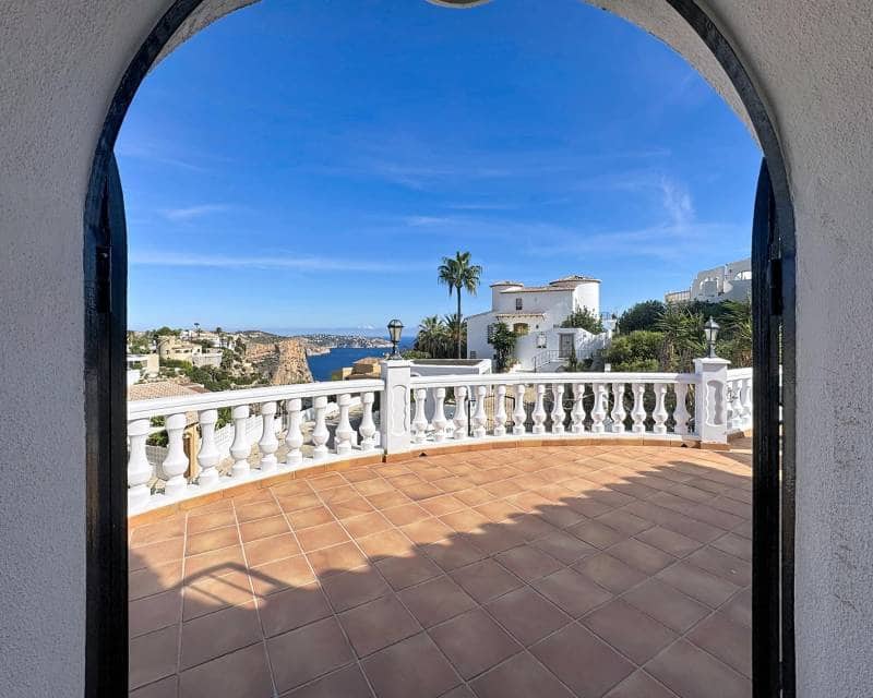 Chalet de 5 habitaciones en Benitachell / Benitatxell en venta con piscina - 550.000 € (Ref: 9457747)