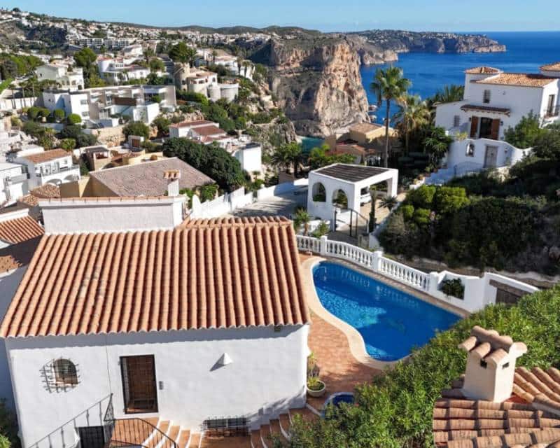 Chalet de 5 habitaciones en Benitachell / Benitatxell en venta con piscina - 550.000 € (Ref: 9457747)