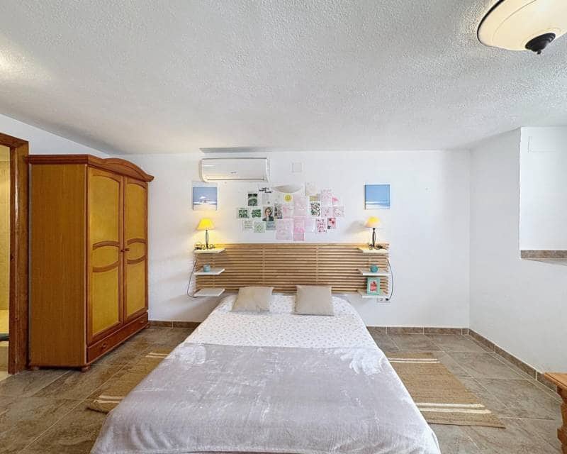 Chalet de 5 habitaciones en Benitachell / Benitatxell en venta con piscina - 550.000 € (Ref: 9457747)