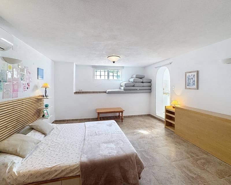 Chalet de 5 habitaciones en Benitachell / Benitatxell en venta con piscina - 550.000 € (Ref: 9457747)