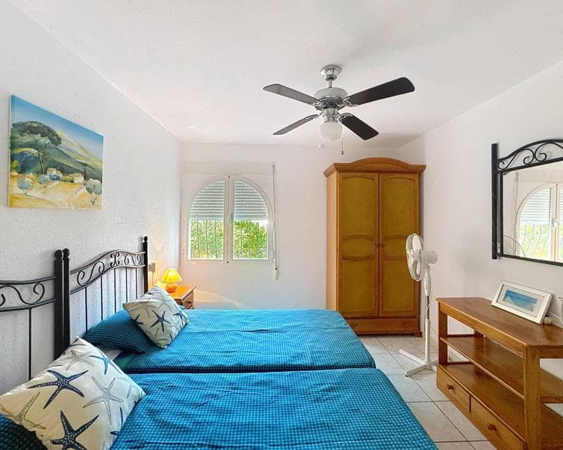 Chalet de 5 habitaciones en Benitachell / Benitatxell en venta con piscina - 550.000 € (Ref: 9457747)